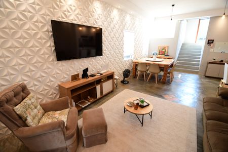 Casa à venda com 165m², 3 quartos e 3 vagasSala