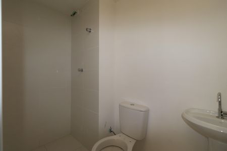 Banheiro  de apartamento à venda com 1 quarto, 25m² em Parque Industrial Tomas Edson, São Paulo
