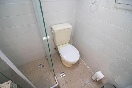 Apartamento para alugar com 57m², 2 quartos e 1 vagaBANHEIRO