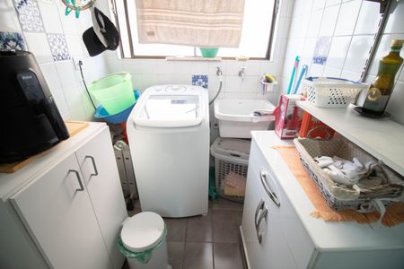 Apartamento para alugar com 57m², 2 quartos e 1 vagaCOZINHA E ÁREA DE SERVIÇO