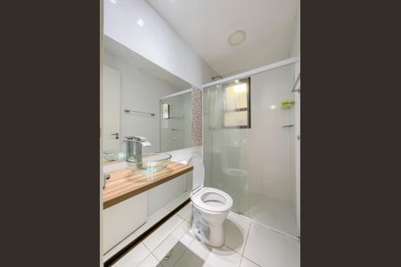 Apartamento à venda com 65m², 2 quartos e 2 vagasBanheiro