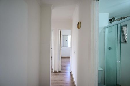 Corredor de apartamento para alugar com 3 quartos, 70m² em Vila Andrade, São Paulo