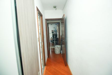 Apartamento à venda com 61m², 2 quartos e 1 vaga Apartamento à venda com 61m², 2 quartos e 1 vagaCorredor