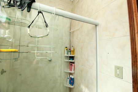 Apartamento à venda com 61m², 2 quartos e 1 vaga Apartamento à venda com 61m², 2 quartos e 1 vagaBanheiro da Suíte 2