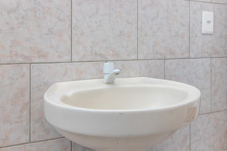 Apartamento para alugar com 68m², 2 quartos e sem vagaBanheiro