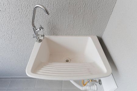 Apartamento para alugar com 39m², 2 quartos e sem vagaVaranda/Área de serviço