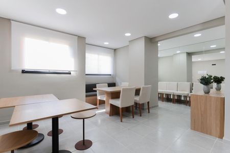 Apartamento para alugar com 39m², 2 quartos e sem vagaÁrea comum - Salão de festas