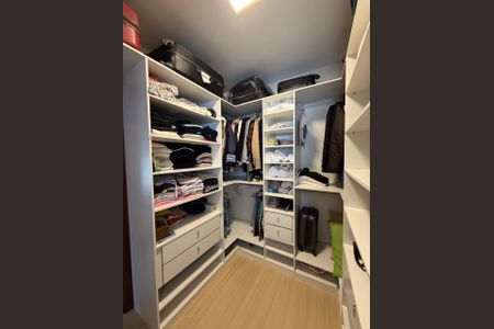 Quarto de apartamento para alugar com 3 quartos, 105m² em Rio Branco, Porto Alegre