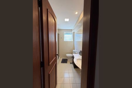 Apartamento para alugar com 105m², 3 quartos e 1 vaga Apartamento para alugar com 105m², 3 quartos e 1 vagaBanheiro
