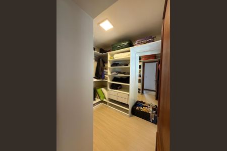 Quarto de apartamento para alugar com 3 quartos, 105m² em Rio Branco, Porto Alegre