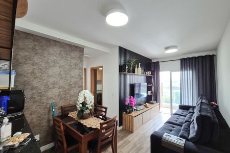 Apartamento à venda com 62m², 2 quartos e 2 vagasSala
