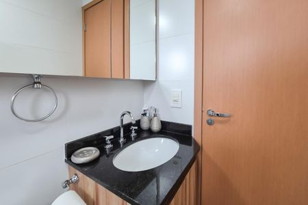 Apartamento à venda com 62m², 2 quartos e 2 vagasBanheiro da Suíte