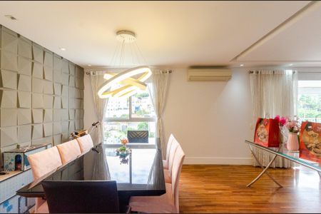 Apartamento à venda com 153m², 3 quartos e 2 vagasSala