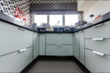 Apartamento à venda com 153m², 3 quartos e 2 vagasCozinha