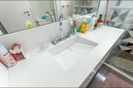 Apartamento à venda com 153m², 3 quartos e 2 vagasSuíte 3 - banheiro