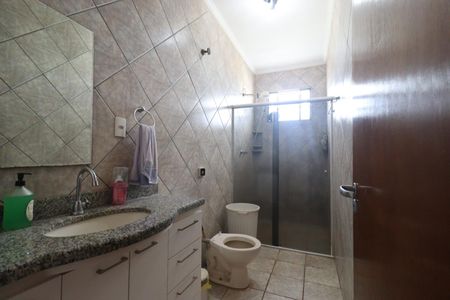 Casa para alugar com 96m², 2 quartos e 3 vagasBanheiro