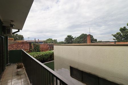 Casa para alugar com 96m², 2 quartos e 3 vagas Casa para alugar com 96m², 2 quartos e 3 vagasSacada