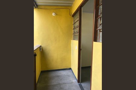 Casa para alugar com 55m², 2 quartos e sem vaga