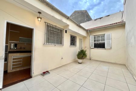 Casa à venda com 143m², 2 quartos e 2 vagasQuintal