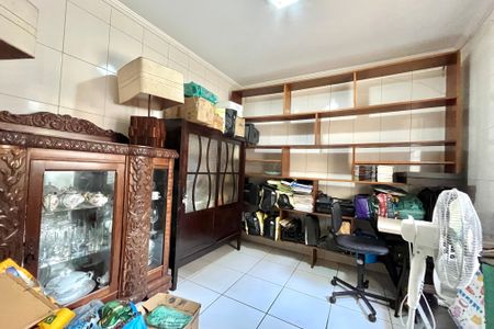 Casa à venda com 143m², 2 quartos e 2 vagasQuarto de Serviço