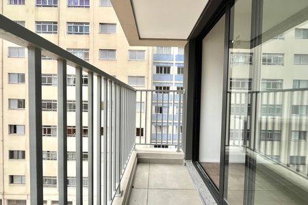 Studio para alugar com 28m², 1 quarto e sem vagaVaranda