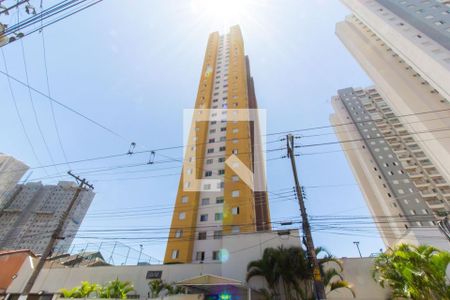 Apartamento à venda com 44m², 2 quartos e 1 vaga Apartamento à venda com 44m², 2 quartos e 1 vagaFachada