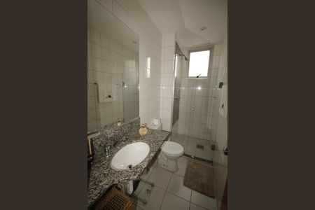 Apartamento à venda com 75m², 2 quartos e 2 vagasbanheiro 1