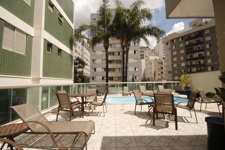 Apartamento à venda com 75m², 2 quartos e 2 vagasÁrea comum - Piscina