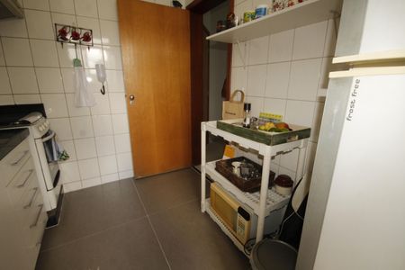 Apartamento à venda com 75m², 2 quartos e 2 vagascozinha