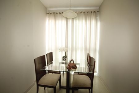 Apartamento à venda com 75m², 2 quartos e 2 vagassala