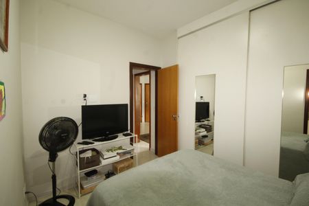 Apartamento à venda com 75m², 2 quartos e 2 vagasquarto 2