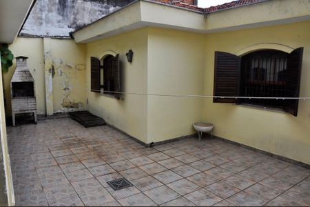 Casa à venda com 451m², 4 quartos e 6 vagas Casa à venda com 451m², 4 quartos e 6 vagasQuintal com Churrasqueira
