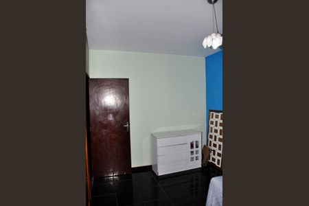 Casa à venda com 451m², 4 quartos e 6 vagas Casa à venda com 451m², 4 quartos e 6 vagasDetalhe - Quarto 02