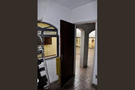 Casa à venda com 451m², 4 quartos e 6 vagas Casa à venda com 451m², 4 quartos e 6 vagasDispensa