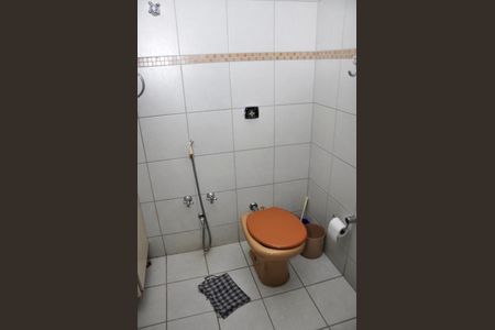 Casa à venda com 451m², 4 quartos e 6 vagas Casa à venda com 451m², 4 quartos e 6 vagasDetalhe - Suíte