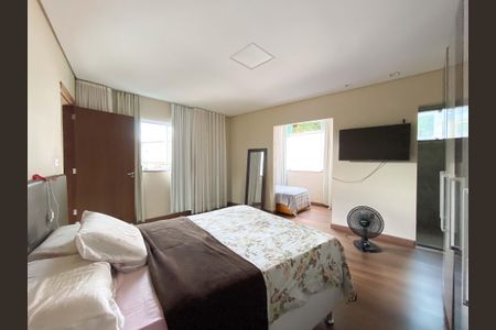 Casa à venda com 100m², 2 quartos e 1 vaga