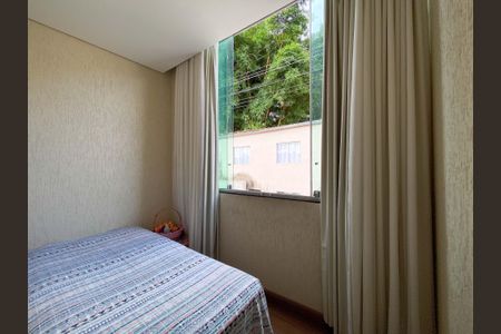 Casa à venda com 100m², 2 quartos e 1 vaga