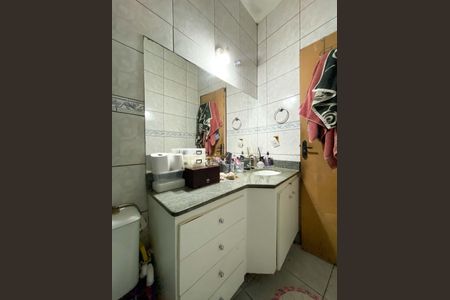 Casa à venda com 100m², 2 quartos e 1 vaga