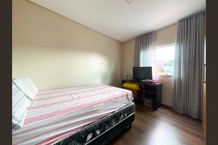 Casa à venda com 100m², 2 quartos e 1 vaga