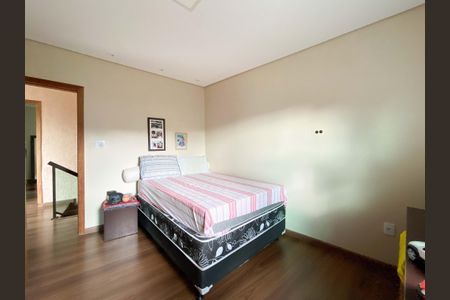 Casa à venda com 100m², 2 quartos e 1 vaga