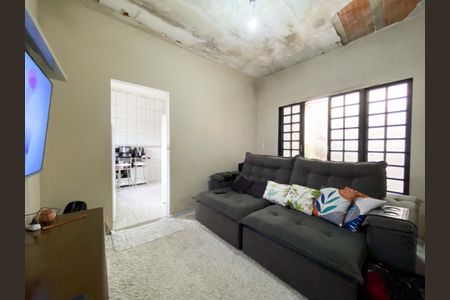 Casa à venda com 100m², 2 quartos e 1 vaga