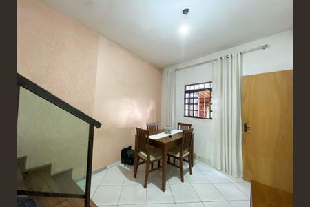 Casa à venda com 100m², 2 quartos e 1 vaga