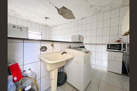 Casa à venda com 100m², 2 quartos e 1 vaga