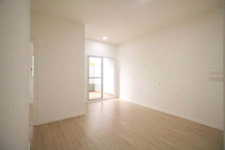 Apartamento à venda com 73m², 3 quartos e 1 vaga Apartamento à venda com 73m², 3 quartos e 1 vagaSala