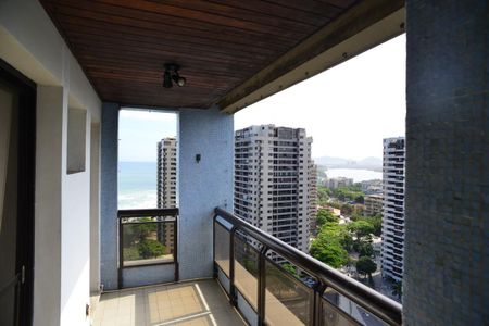 Apartamento à venda com 79m², 2 quartos e 1 vagaVaranda