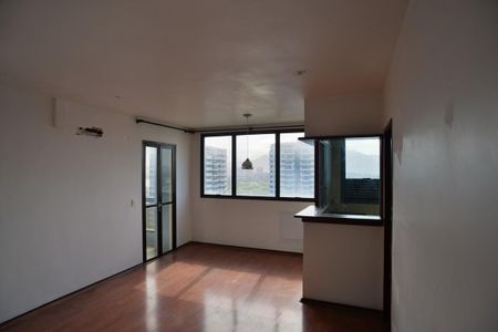Sala de apartamento à venda com 2 quartos, 79m² em Barra da Tijuca, Rio de Janeiro