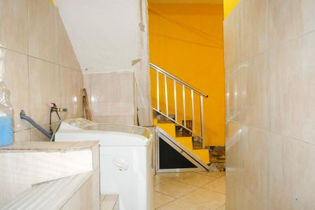 Casa para alugar com 70m², 2 quartos e 1 vagaÁrea de Serviço