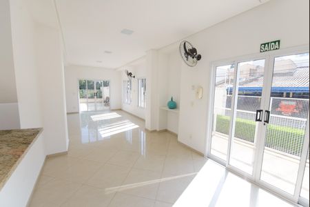 Apartamento para alugar com 75m², 2 quartos e 1 vagaÁrea comum - Salão de festas