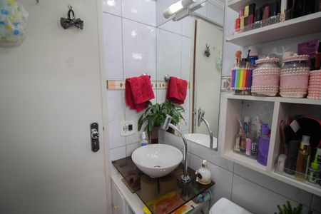 Apartamento para alugar com 49m², 2 quartos e 1 vagaBANHEIRO