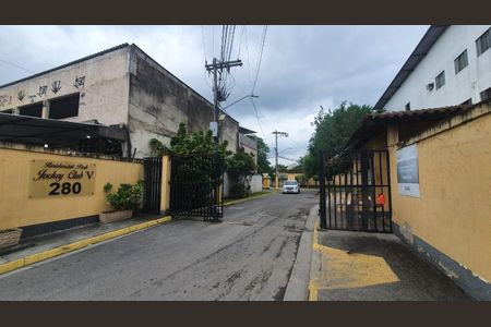 Casa de condomínio para alugar com 45m², 2 quartos e 1 vagaFachada